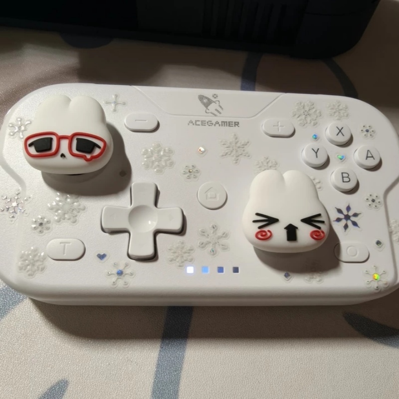 Grazioso Ciondolo in Silicone  - Gaming Accessories In China recensione e prezzo